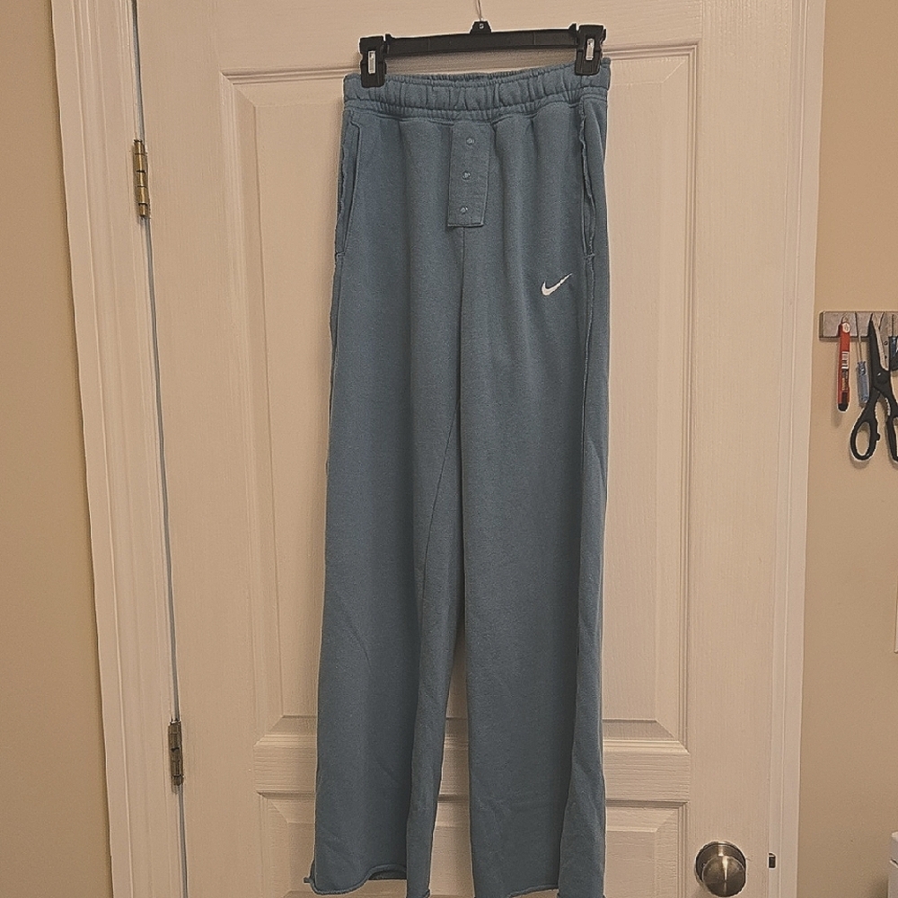 Nike Womens High Waisted Green Sweat Pants Size XS